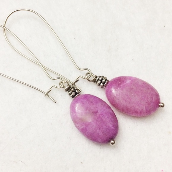 Jules Jewelry Box Jewelry - Silpada Inspired Stone earrings by JulesJewelryBox
