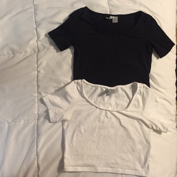 Black & white crop tops