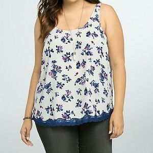 🚫🚫sold in bundle🚫🚫Gorgeous Floral Torrid Tank