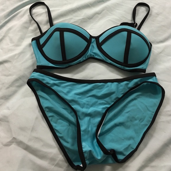 nwt bikini small
