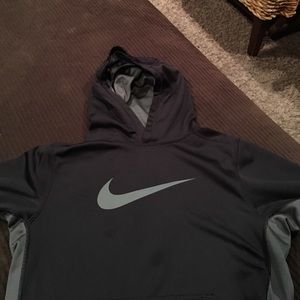 Nike Therma-Fit Hoodie Youth Large