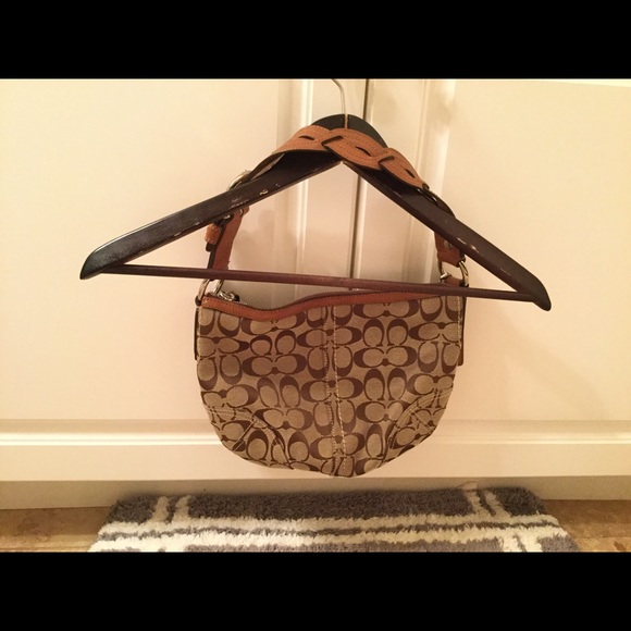Authentic Coach - Picture 2 of 4
