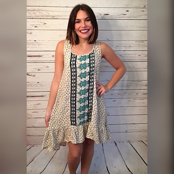 Stunning! HP 🎉🎉cream/teal hi lo ruffled dress! - Picture 4 of 4