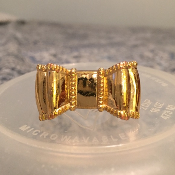 kate spade Jewelry - Kate Spade Bow Ring, gently worn, Size 7