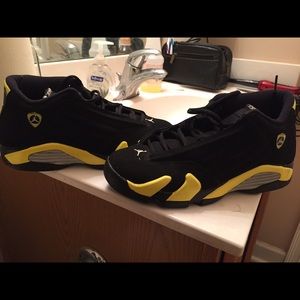 Air Jordan 14 "Retro Thunder"