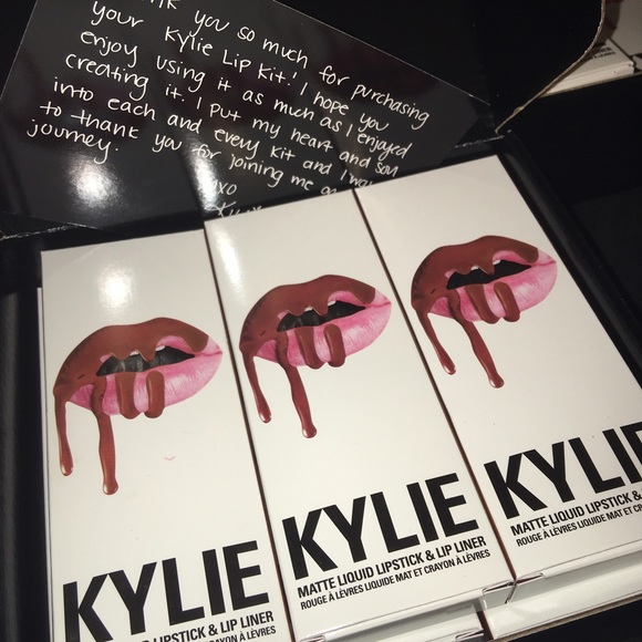 ONE DAY SALE Kylie Lip Kit Dolce K - Picture 2 of 2