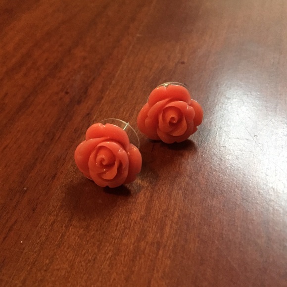 Flower earring:)