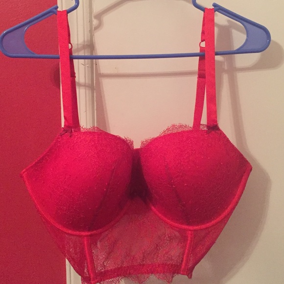 Victoria's Secret Lace Red bra 36dd