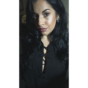 Meet your Posher, Alexis