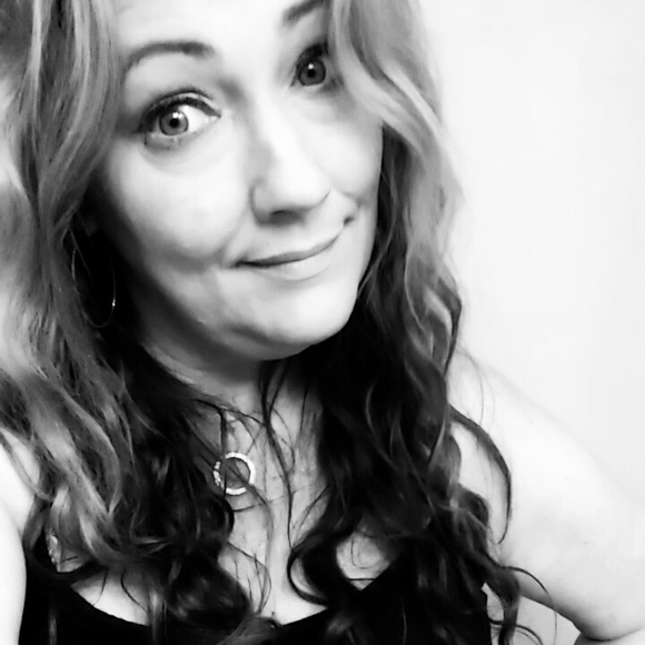 Meet your Posher, Shawna - Picture 1 of 1