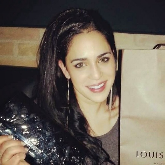 Meet your Posher, Jasmine