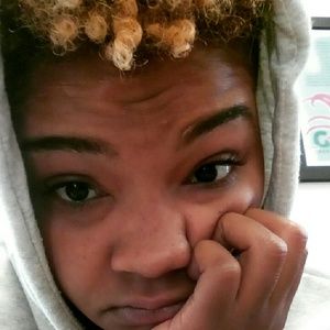 Meet your Posher, Celeste