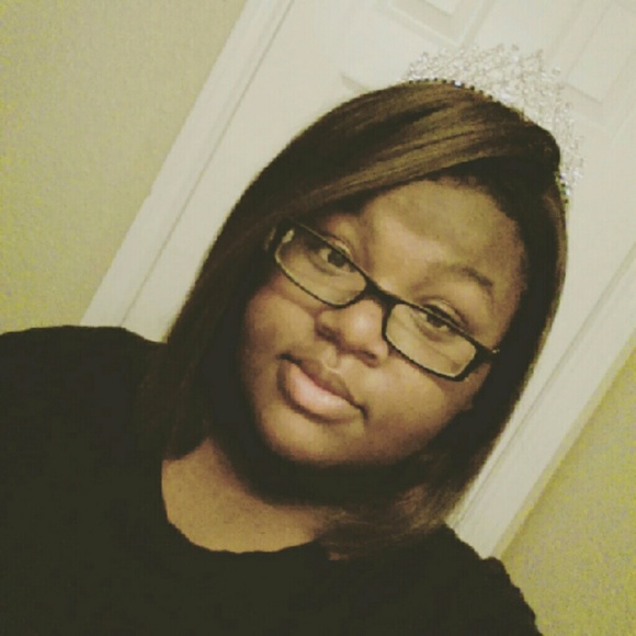 Meet your Posher, Harmony - Picture 1 of 1