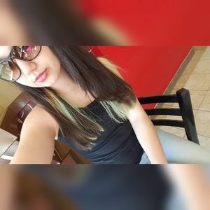 Meet your Posher, Cassie