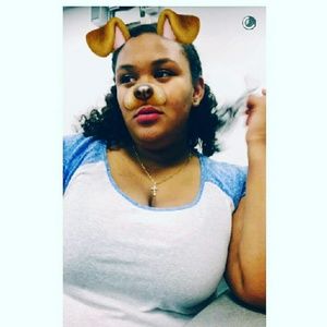 Meet your Posher, Arielle