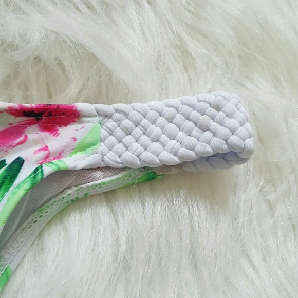 Adorable White Floral Bikini (New) - Picture 3 of 4