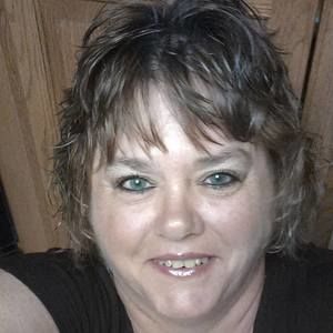 Meet your Posher, Cynthia