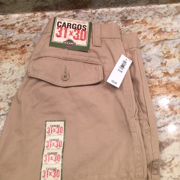 Old navy men's cargo tan pants . Brand new