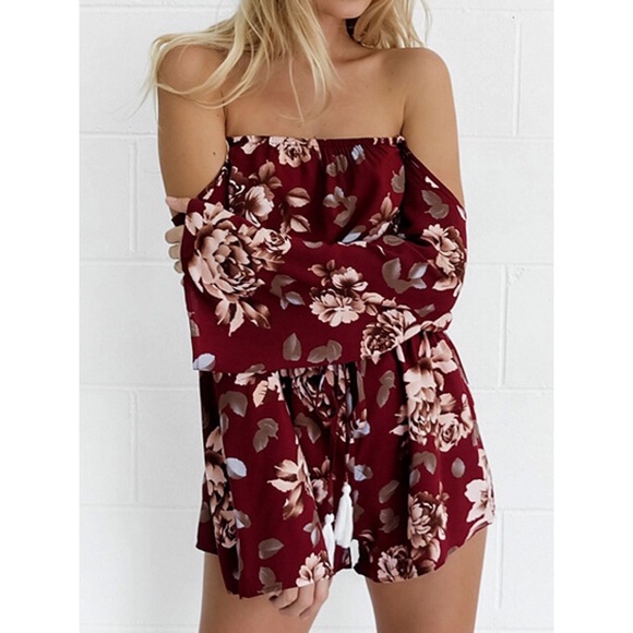 🌺LAST 1 🌺Stunning Floral Off Shoulder Romper - Picture 3 of 3