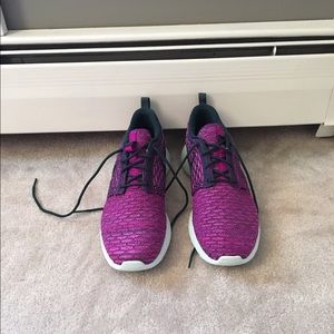 Women's Nike Roshe runs