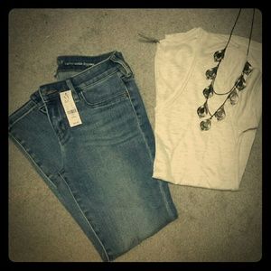 Outfit NY&C jeans NWT, necklace, shirt