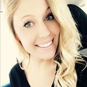 Meet your Posher, Madeline