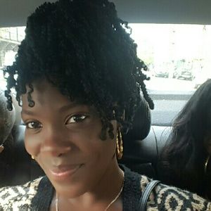 Meet your Posher, Camille