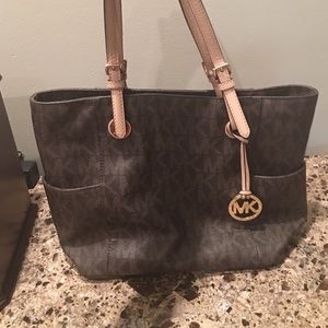 Michael Kors tote