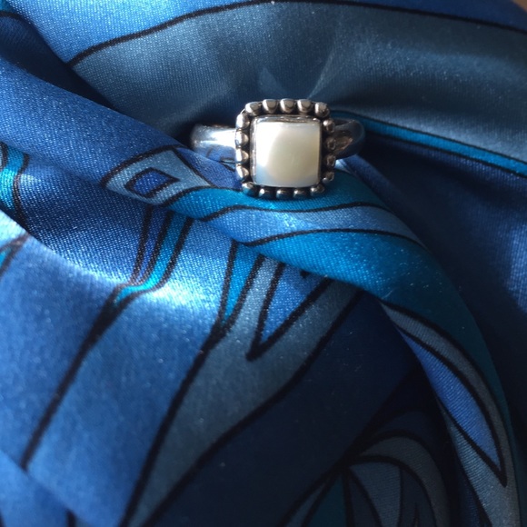 Slipada sterling silver ring