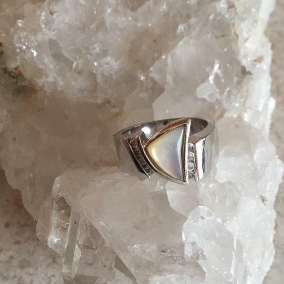 Silver mother of pearl triangle ring