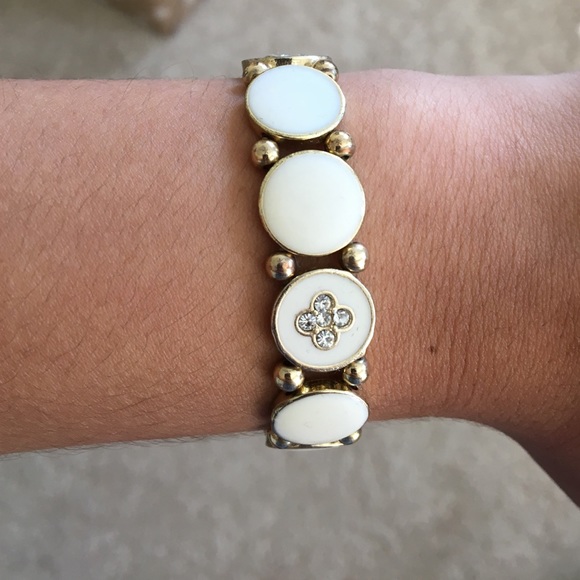 Charming Charlie: White Bracelet