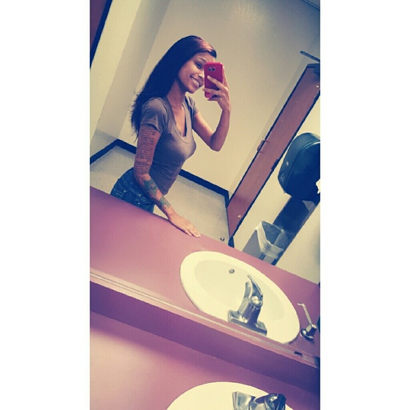 Meet your Posher, Tamara - Picture 1 of 1