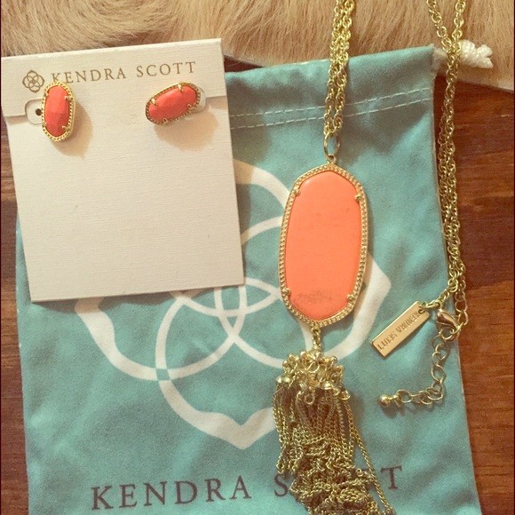 Kendra Scott Coral Necklace
