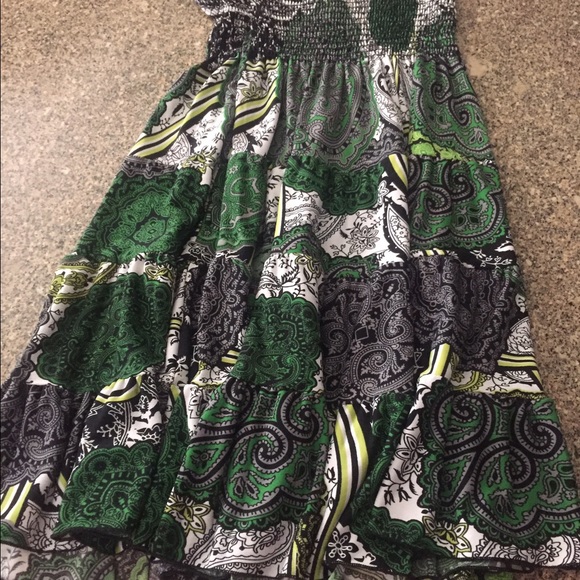 Green printed dress size medium