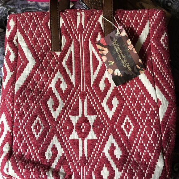 Brand new Grace & Lace Aztec tote bag