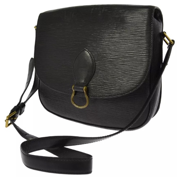 Louis Vuitton Handbags - 🎉HP🎉💯% Authentic Louis Vuitton Saint Cloud GM