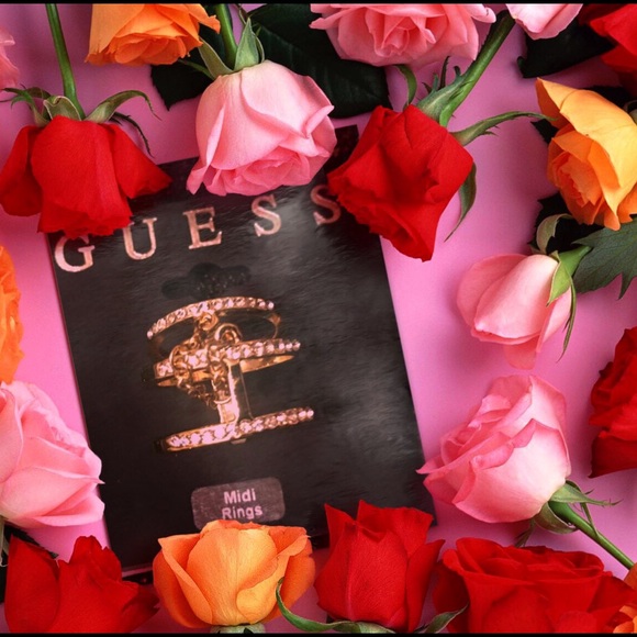 💍💍SOLD💍💍GUESS RHINESTONE RING - Picture 3 of 3