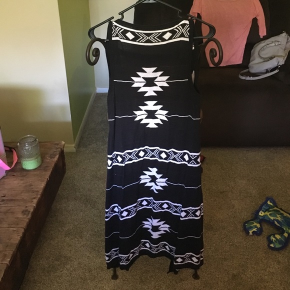 Long Aztec Print Vest - Picture 2 of 2
