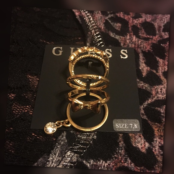 ππSOLDππ GUESS RHINESTONE RINGS (NEW) 5 RINGS - Picture 2 of 3