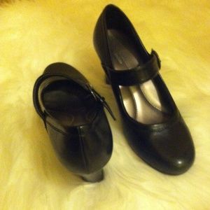 comfortable cocktail shoes