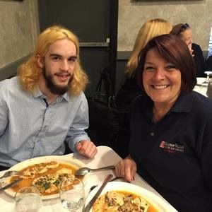 Meet your Posher, Lori