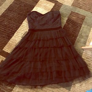 Adorable strapless dress