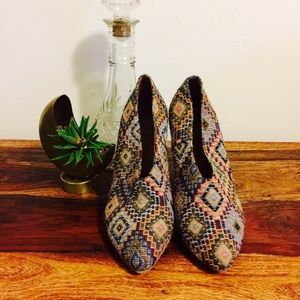 Anthropologie Jacquard southwestern wedges