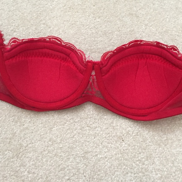 ⭐️ Red lace bra - Picture 4 of 5