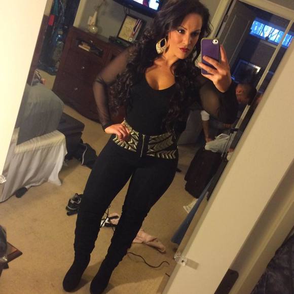 Meet your Posher, Alicia