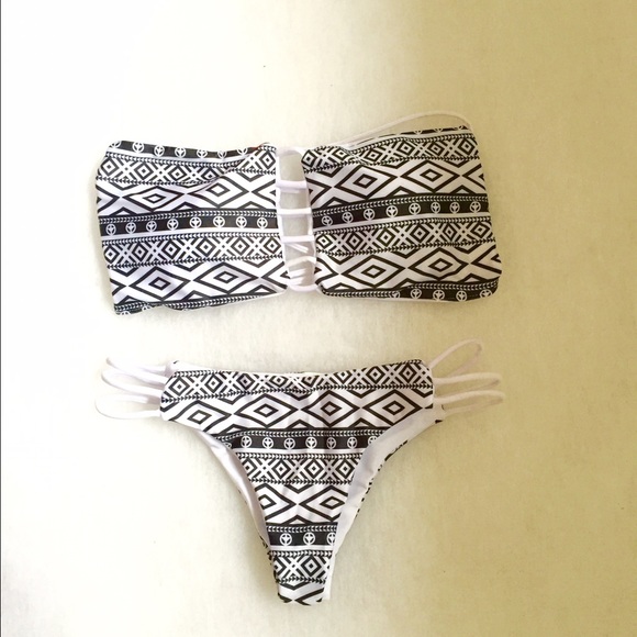 SW 189 Bikini set - Picture 2 of 3