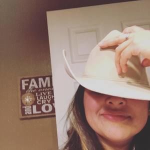Meet your Posher, Christina