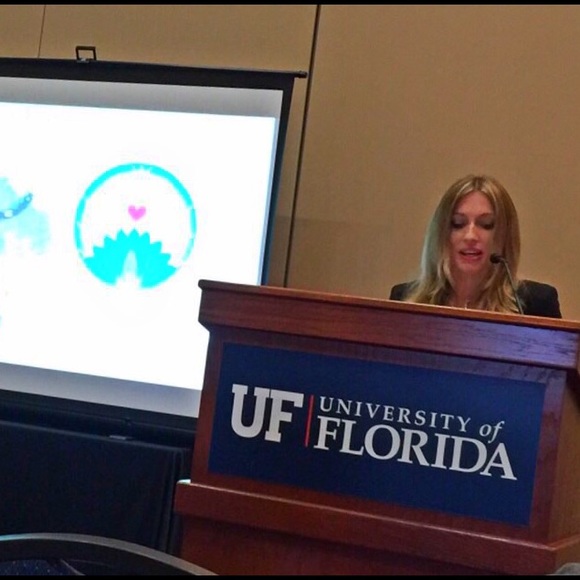 🌞Posh Ambassador💞 🌜Top-rated Seller🌛 - Picture 2 of 8