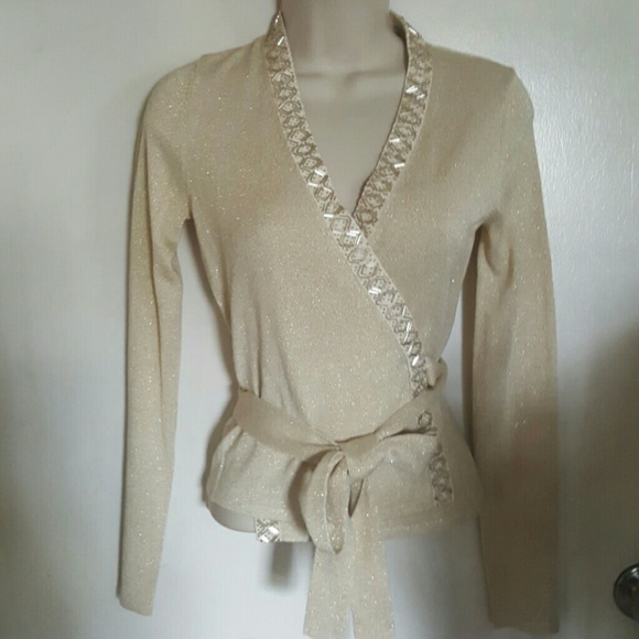 NEW Diane von furstenberg wrap blouse/sweater