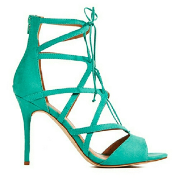 SOLD IN BUNDLE. No Longer For Sale! - Picture 2 of 2